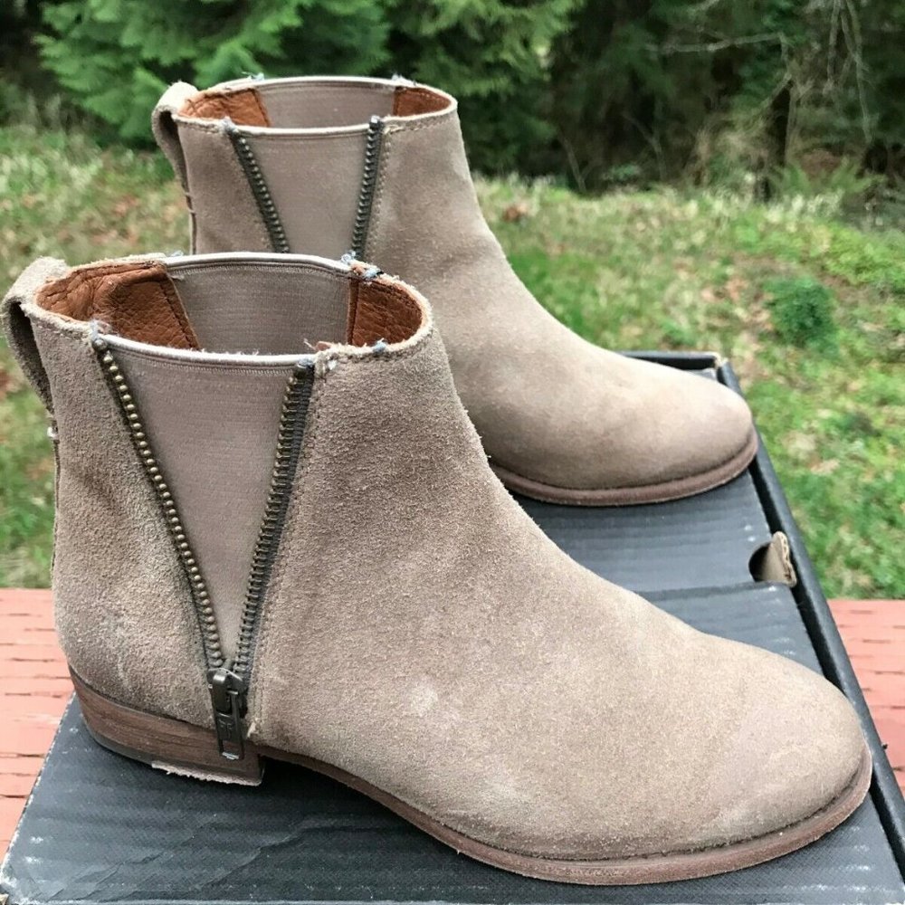 Frye Suede Boots Carly Zip Chelsea Taupe Brown Size 36